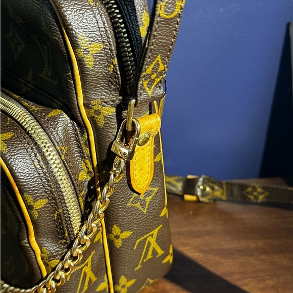 Vintage (2005) Louis Vuitton Monogram Amazone- EUC- Unisex- RARE- COA included - Picture 5 of 10